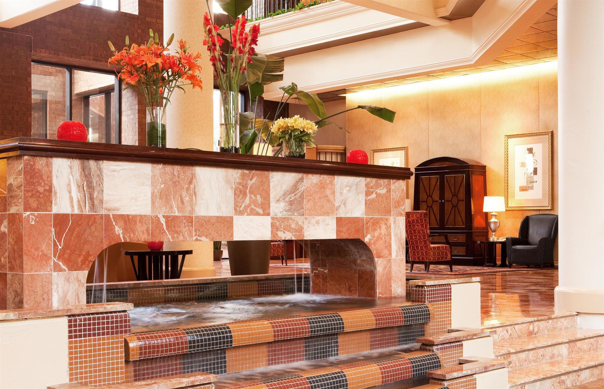 Sheraton Atlanta Airport Hotel College Park Bagian luar foto